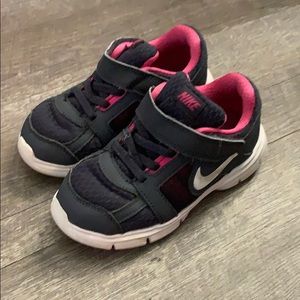 Toddler Nike shoes